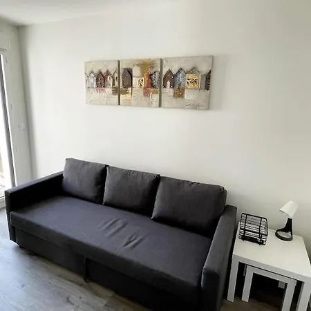Studio Avec Balcon Et Parking! Puilboreau Esterno foto