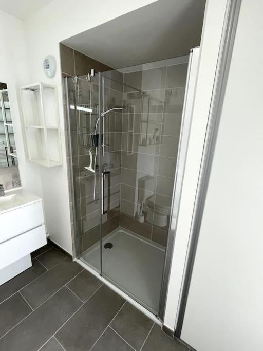 Appartement Avec Balcon Et Parking! Puilboreau